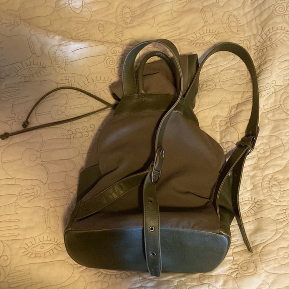 Matt & Nat backpack - Picture 2 of 5